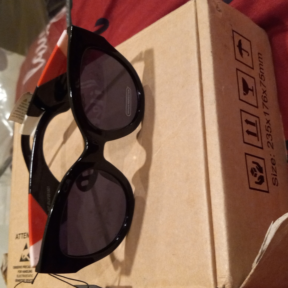 Black Jackie O Sunglasses